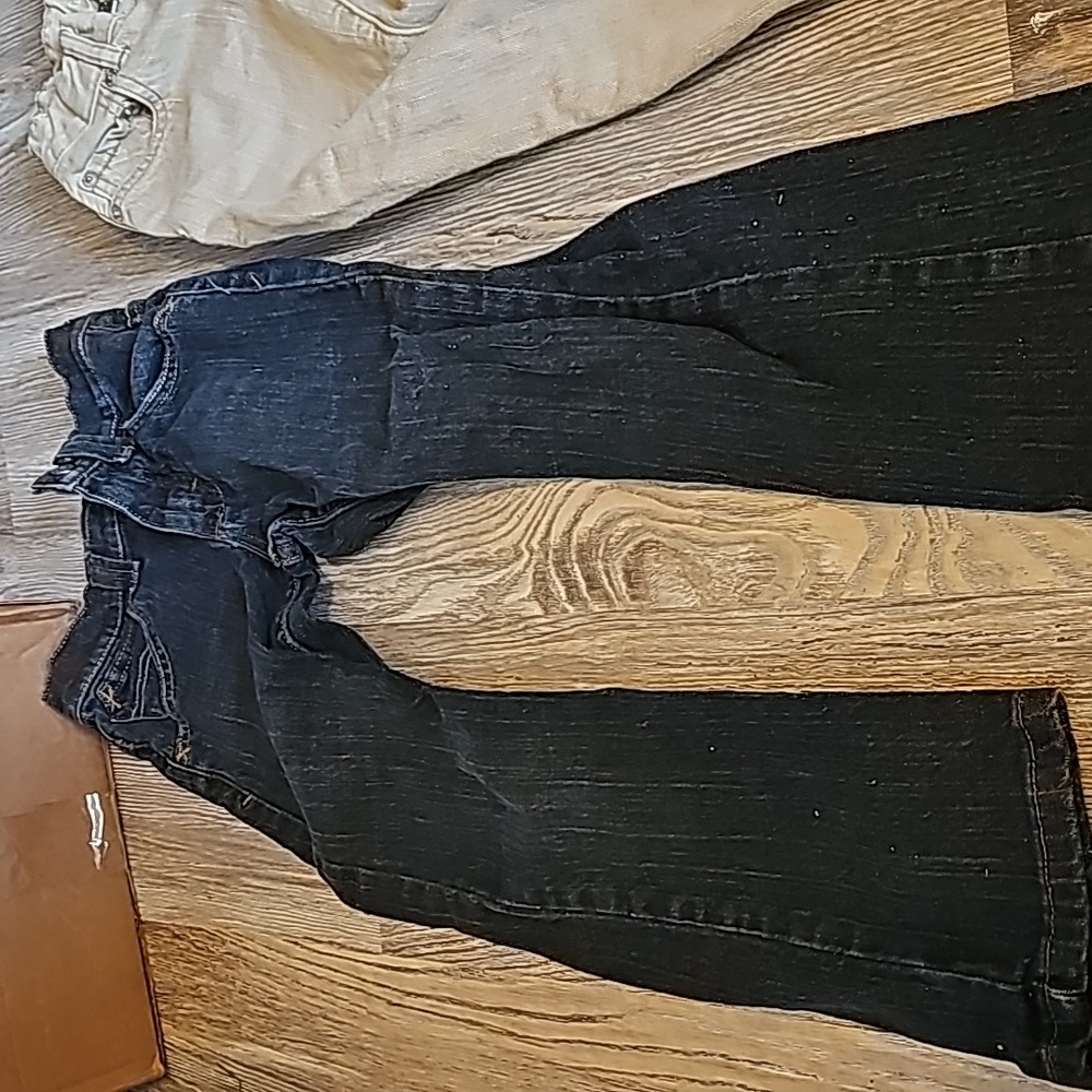 Two pairs toddler boys size 6 jeans